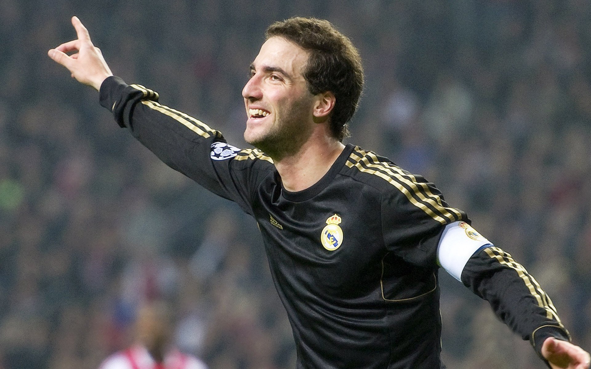 克洛普不断创新战术，带队冲击更高成就